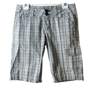 Vintage Y2K Low Rise Plaid Cargo Bermuda Shorts‎ Frayed Hem Grunge Gorpcore 9